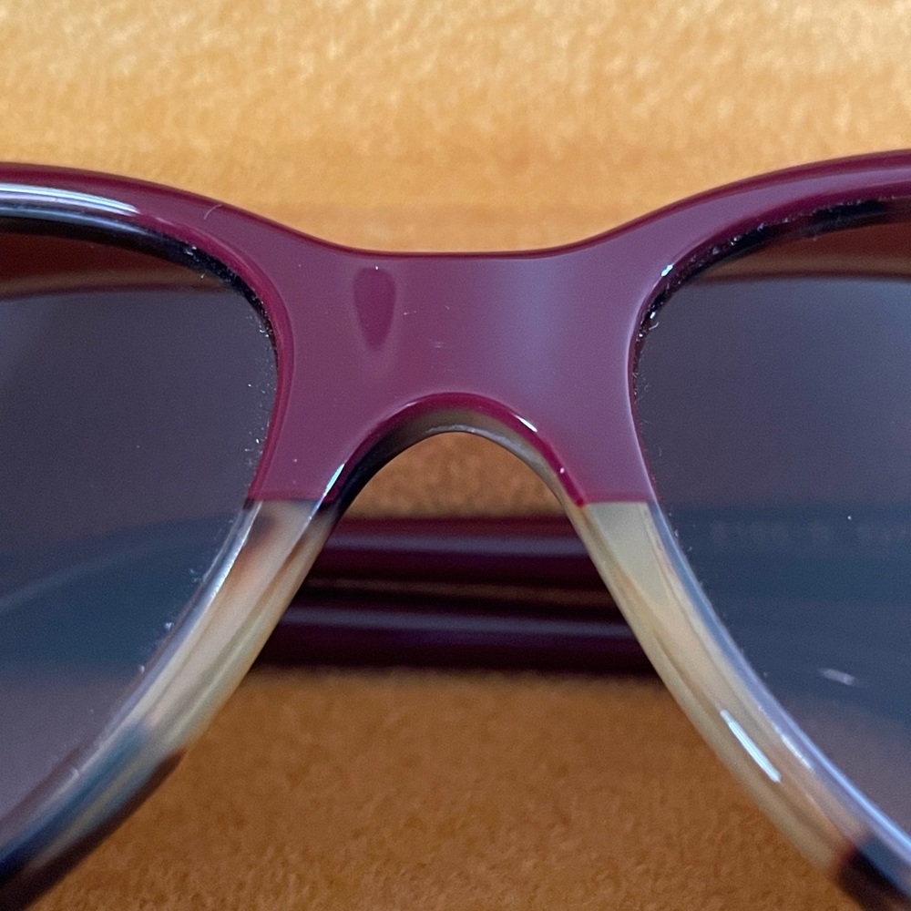 Bvlgari Sunglasses with case - Picture 15 of 16